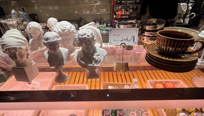 52岁中年人负债做餐饮 坚持不给骑手吃碎肉