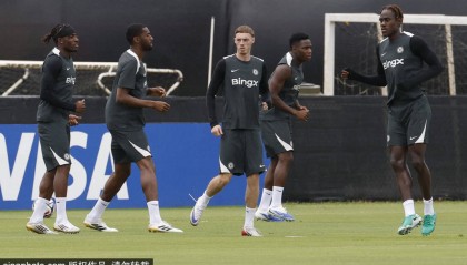 切尔西3:0碾压巴黎！冷面天才科尔·帕尔默一战封神