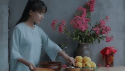 李子柒停更三年曾拜师200多位 支持师傅将产品年轻化