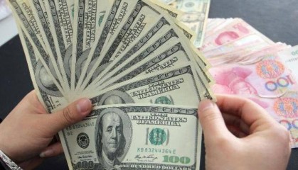 7月人民币对美元即期汇率累计升值0.54%，中间价微跌