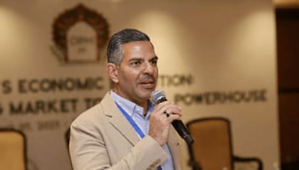 英国威廉王子好友、印度53岁亿万富翁吞下一只蜜蜂后猝逝