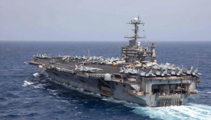 一娴：胡塞武装的无人机，打穿了全球秩序的“外壳”