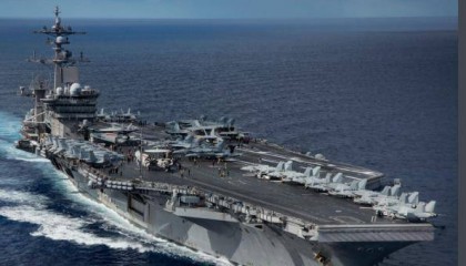 美国哪来的钱养这11个航母打击群？美：羊毛就该出在羊身上