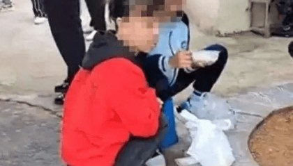 “担心学生带饭交叉感染”，亏你们想得出来