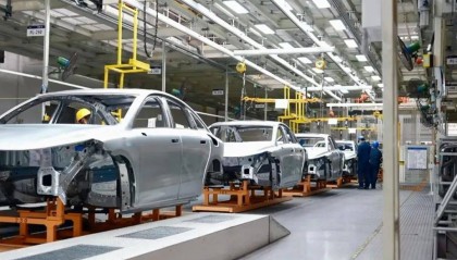 E周车闻 | 上汽前三季度净利润大跌，佛瑞亚歌乐汽车电子总部迁至中国