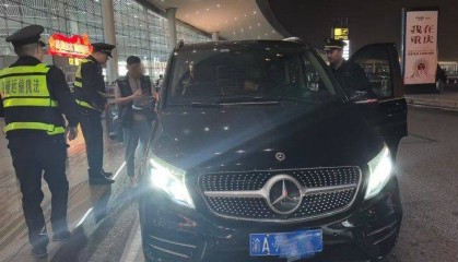 4分钟精准拦截！男子用豪华商务车从事非法营运落网