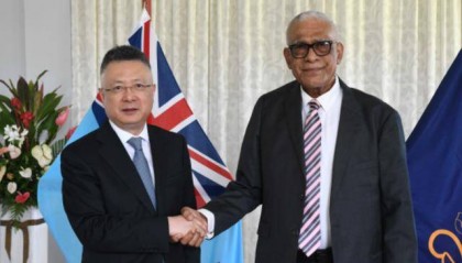 与华建交50周年当天，这国大使窜访台湾，这件事中方得要一个说法