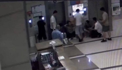 江汉警方智擒狡猾“跑分”嫌犯，民警易隆被击伤肋骨仍不放手