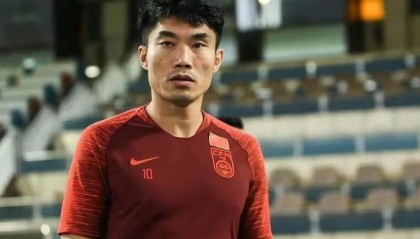 不用郑智！败军之将久尔杰维奇出任国足临时主帅，7月出征东亚杯