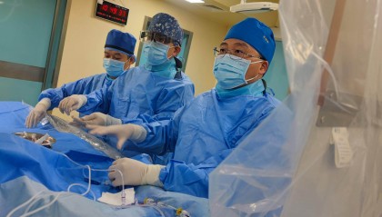 节假日过度劳累引危机！75岁老人突发脑动脉瘤微出血！珠江医院脑血管病外科紧急手术