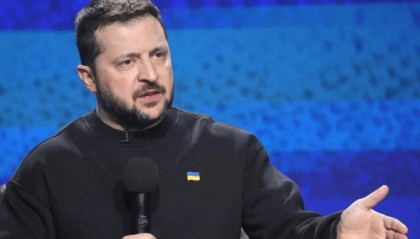 普京“放大招”！超70枚导弹倾天而下，泽连斯基彻底坐不住了！