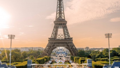 纸板床、没空调，耗资900多亿的巴黎奥运会，到底把钱花在哪了？