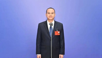 履新2个月，覃俊落马