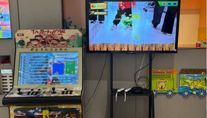 海底捞，和西贝“抢娃”