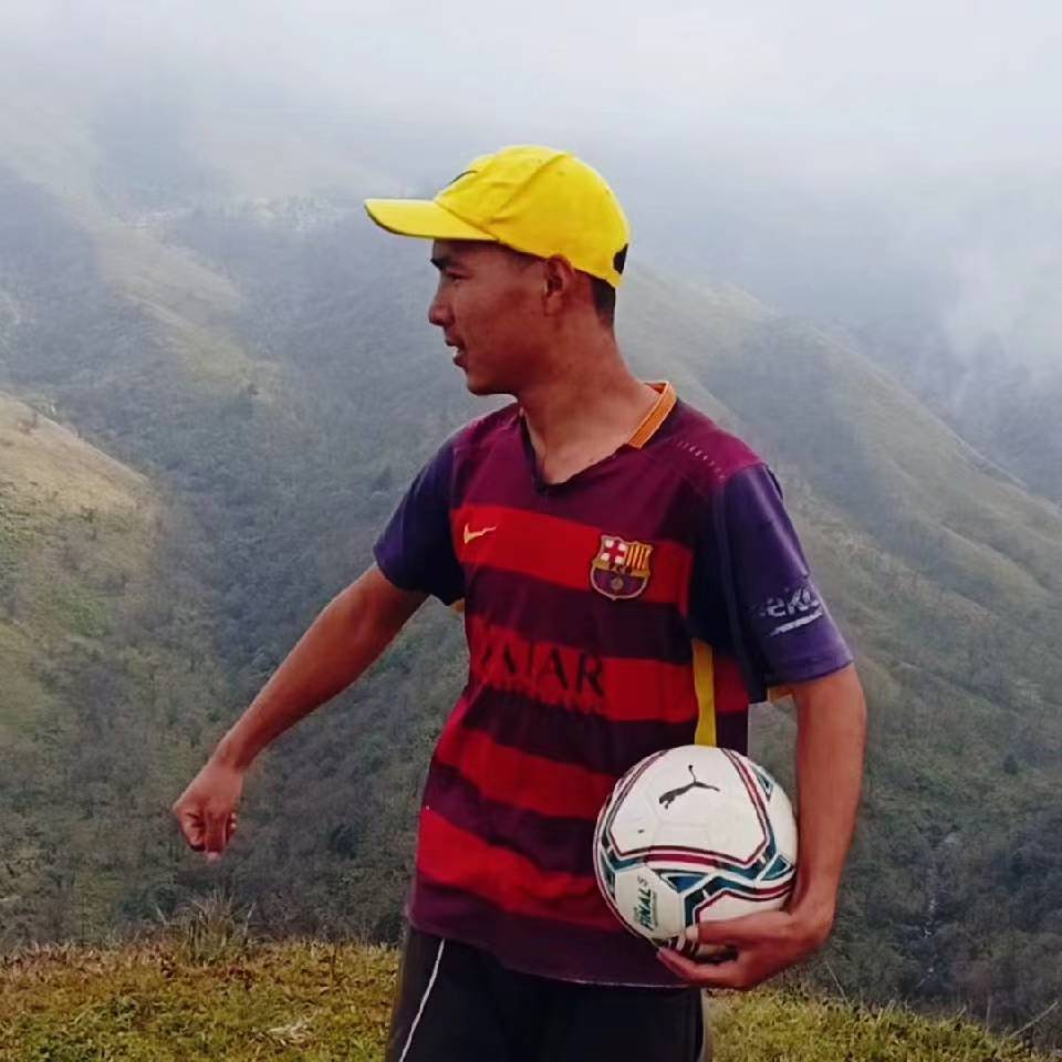 曾在大山里自建球场的他，当上教练啦！大凉山追梦人吉付拉马的“蜕变”与“新生”