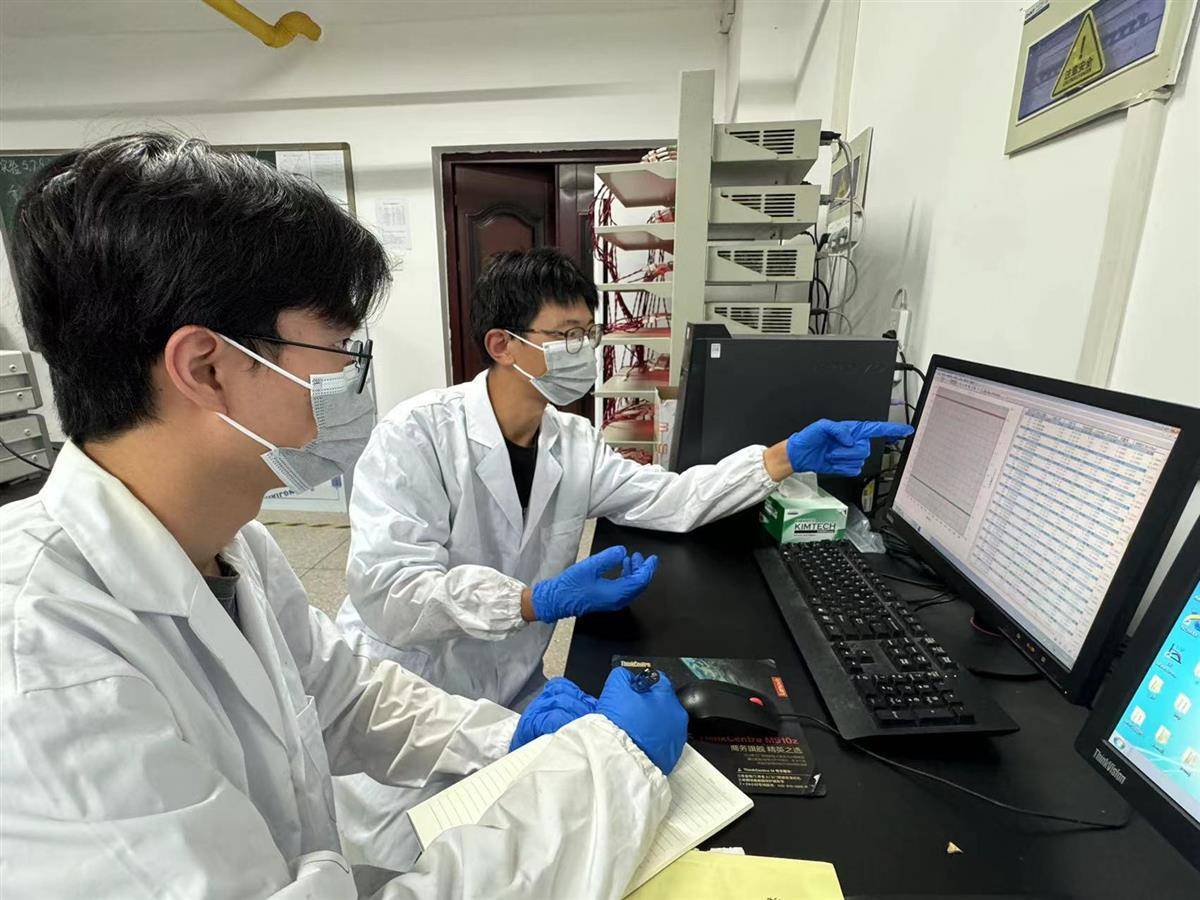 湖北大学青年学子助力废旧动力电池极片绿色回收