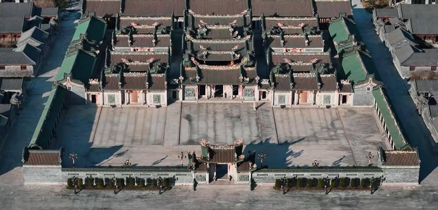 汕头违建豪宅“英之园”将强拆，当地：将根据公告期内具体情况采取下一步措施