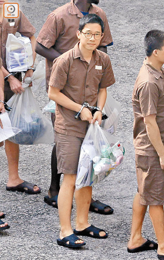 乱港分子罗冠聪入境新加坡被拘：有签证也不给来