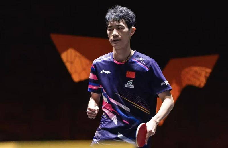 新华社特写：20岁的陈俊菘这样逆转张本智和