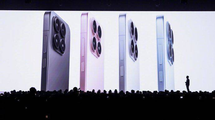 雷军：7000mAh的小米17 立项时大家都非常惊讶