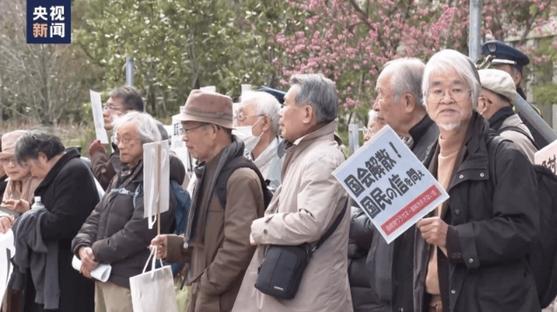 高市早苗“到嘴的鸭子”要飞，日本新首相可能是他