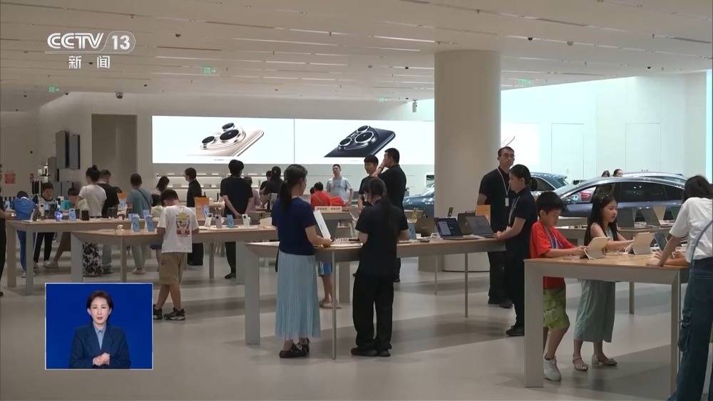 以后手机不用插卡了？ 三大运营商获eSIM手机商用试验批复许可