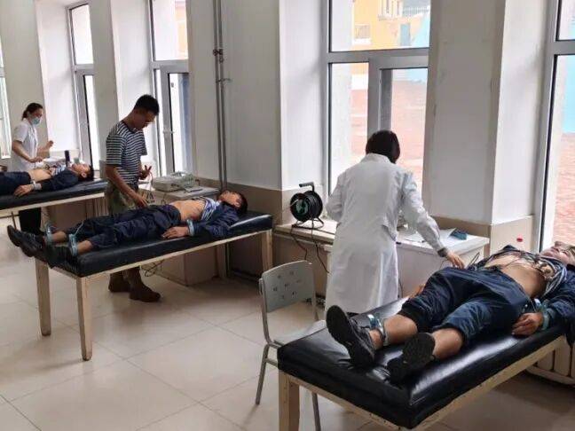 白衣为甲，守护戎装！第九六七医院温情服务新兵“入营第一关”