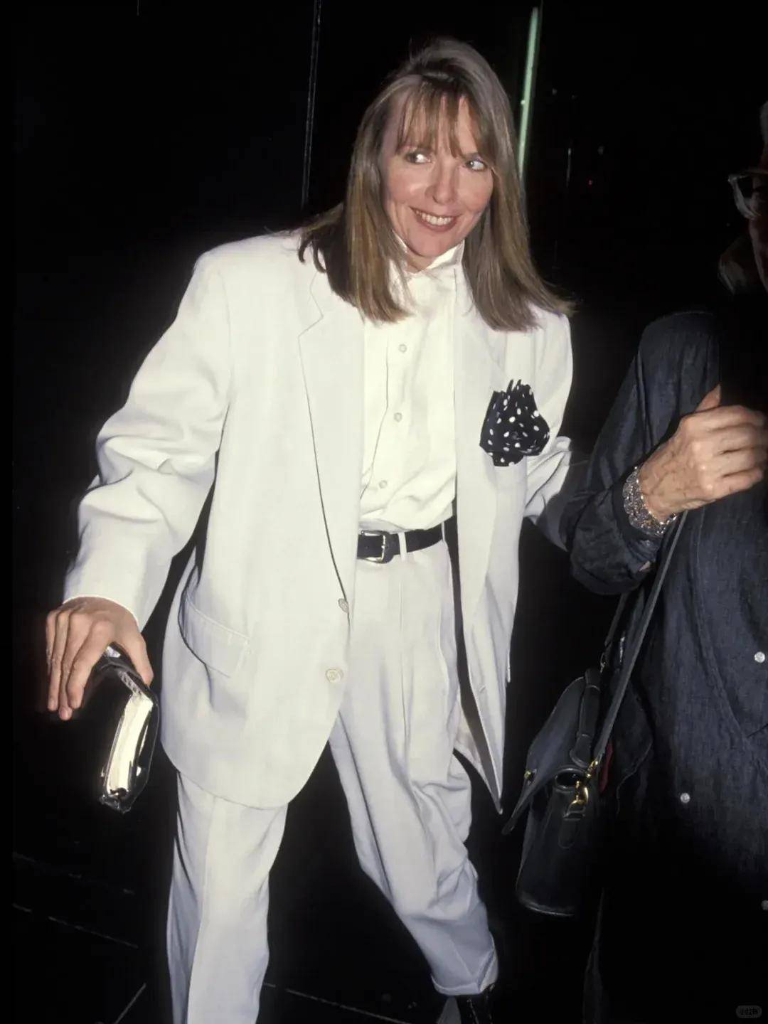 79岁奥斯卡影后离世，她是男神收割机，松弛中性风穿搭鼻祖