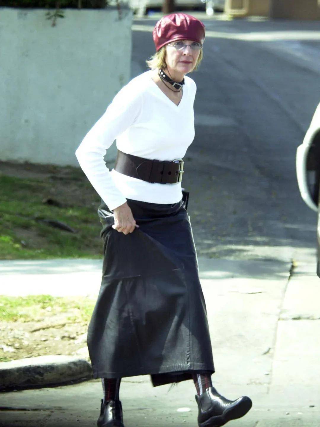 79岁奥斯卡影后离世，她是男神收割机，松弛中性风穿搭鼻祖