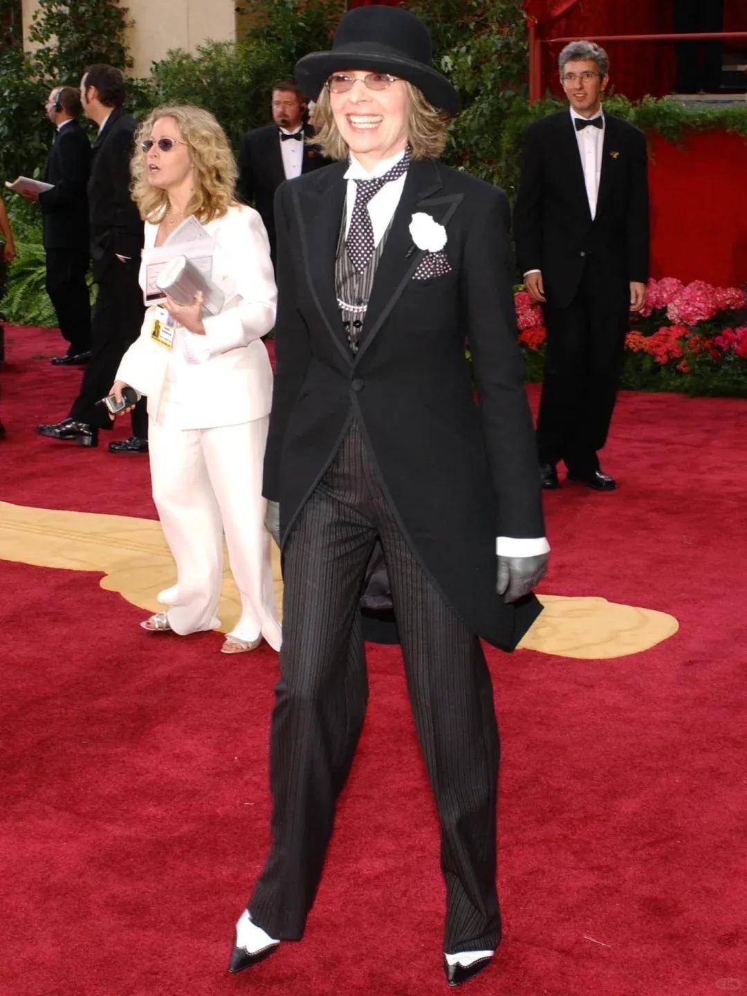 79岁奥斯卡影后离世，她是男神收割机，松弛中性风穿搭鼻祖