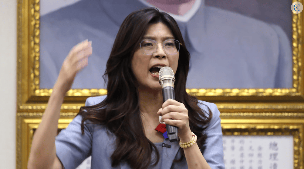 金灿荣：刚上台就被立了个下马威，郑丽文能把国民党扶上墙吗？