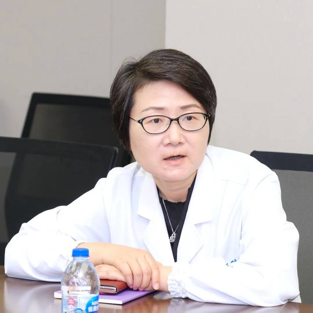 叶显银同志启程援摩