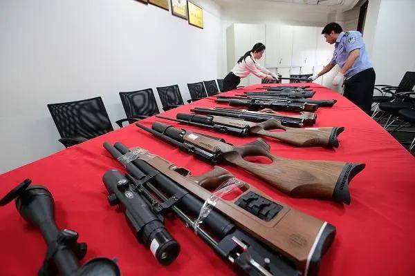 头部中弹！近日安徽18岁男孩深夜遭遇枪击，枪是从哪来的？