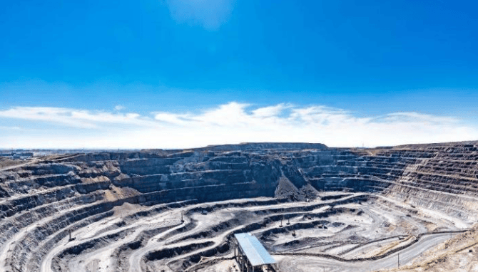 忍无可忍无需再忍！刚拿下稀土大单，特朗普又要开“第二枪”，全球收到通告，事情果然不简单