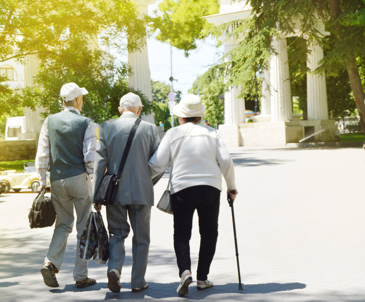 养老金体系不平衡，难题如何解？专家：建议扩大企业年金覆盖面