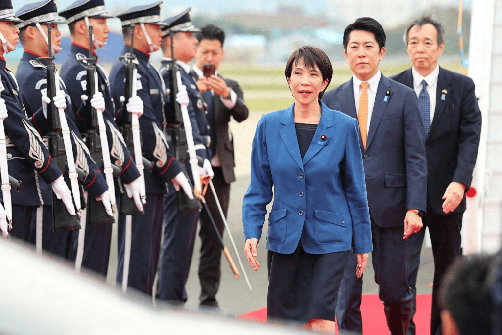 日本通告全球,不会收回涉台言论,中方划下落弹区,禁航72小时!