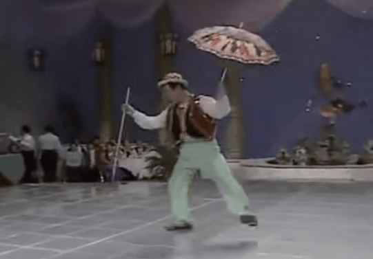 一级演员李春来表演时突然倒地,送医后不治身亡